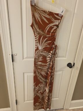 Windsor Rust Tropical One-Shoulder Maxi Dress